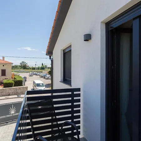 Semesterbostad Gorgeous In With Kitchen