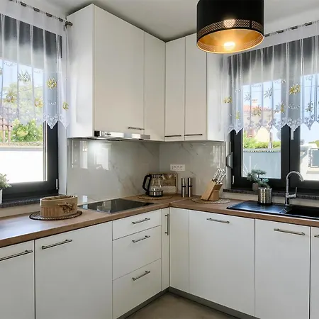 Semesterbostad Gorgeous In With Kitchen