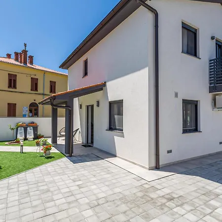 Semesterbostad Gorgeous In With Kitchen *